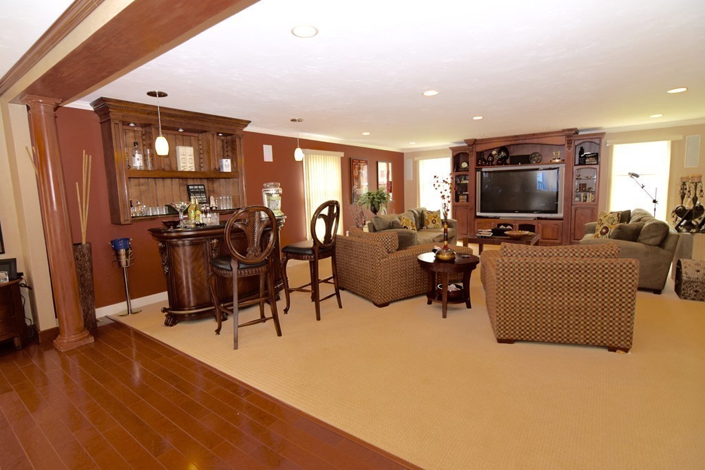 5 Seneca Road Canton, MA 02021 - Photo 3 of 27