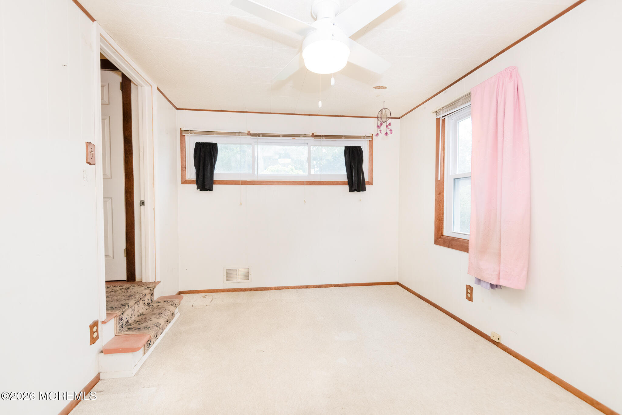 302 Edgeview Road Keyport, NJ 07735 - Photo 8 of 20 302 Edgeview Rd-9