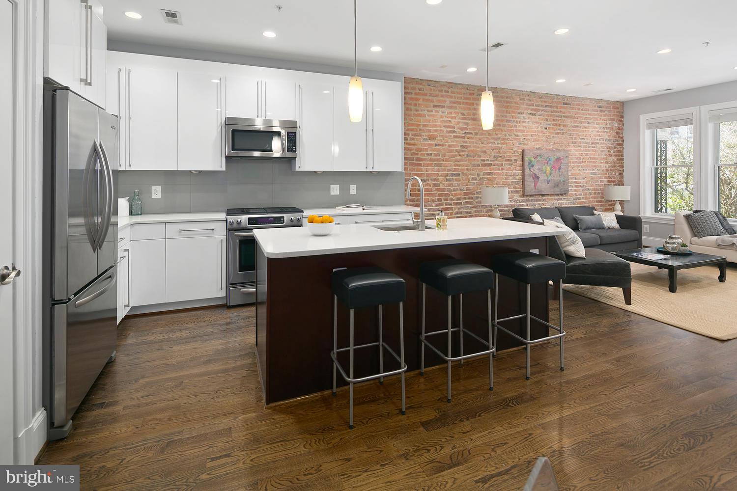 2431 Ontario Road Northwest, Unit 2 Washington, DC 20009 - Photo 14 of 29 Gallery Image 14