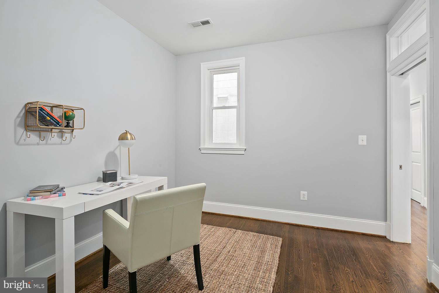 2431 Ontario Road Northwest, Unit 2 Washington, DC 20009 - Photo 21 of 29 Gallery Image 21