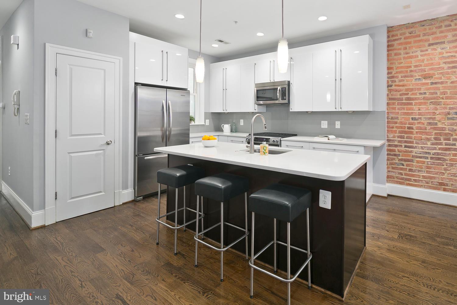 2431 Ontario Road Northwest, Unit 2 Washington, DC 20009 - Photo 4 of 29 Gallery Image 4