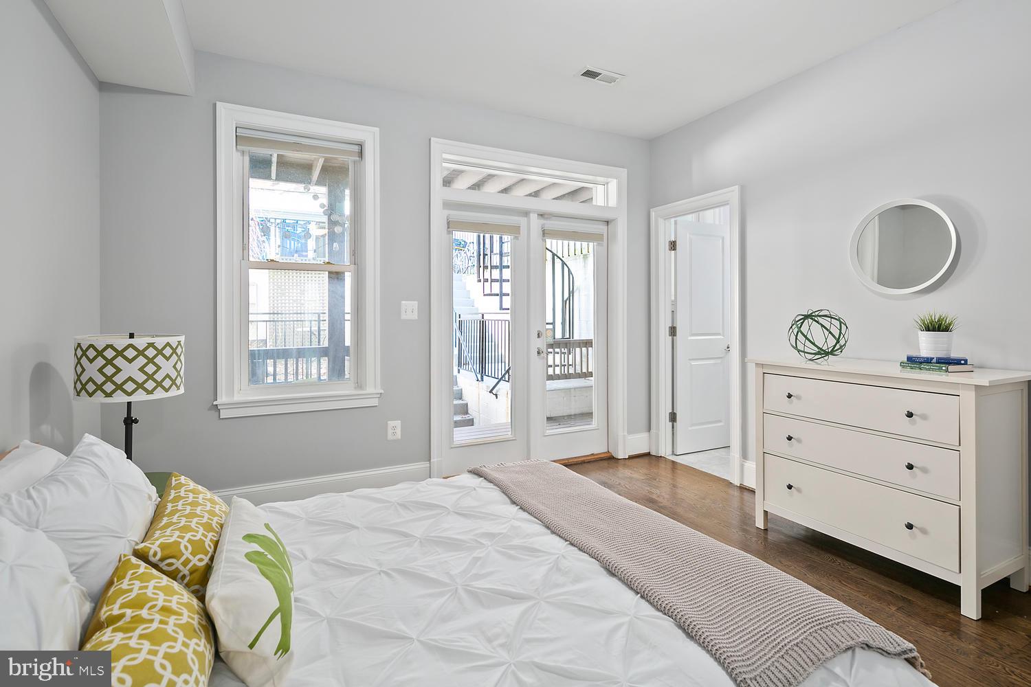 2431 Ontario Road Northwest, Unit 2 Washington, DC 20009 - Photo 6 of 29 Gallery Image 6