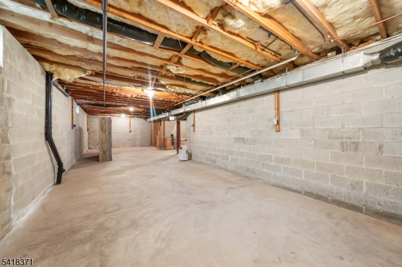 535 Yorktown Road Union, NJ 07083 - Photo 17 of 19