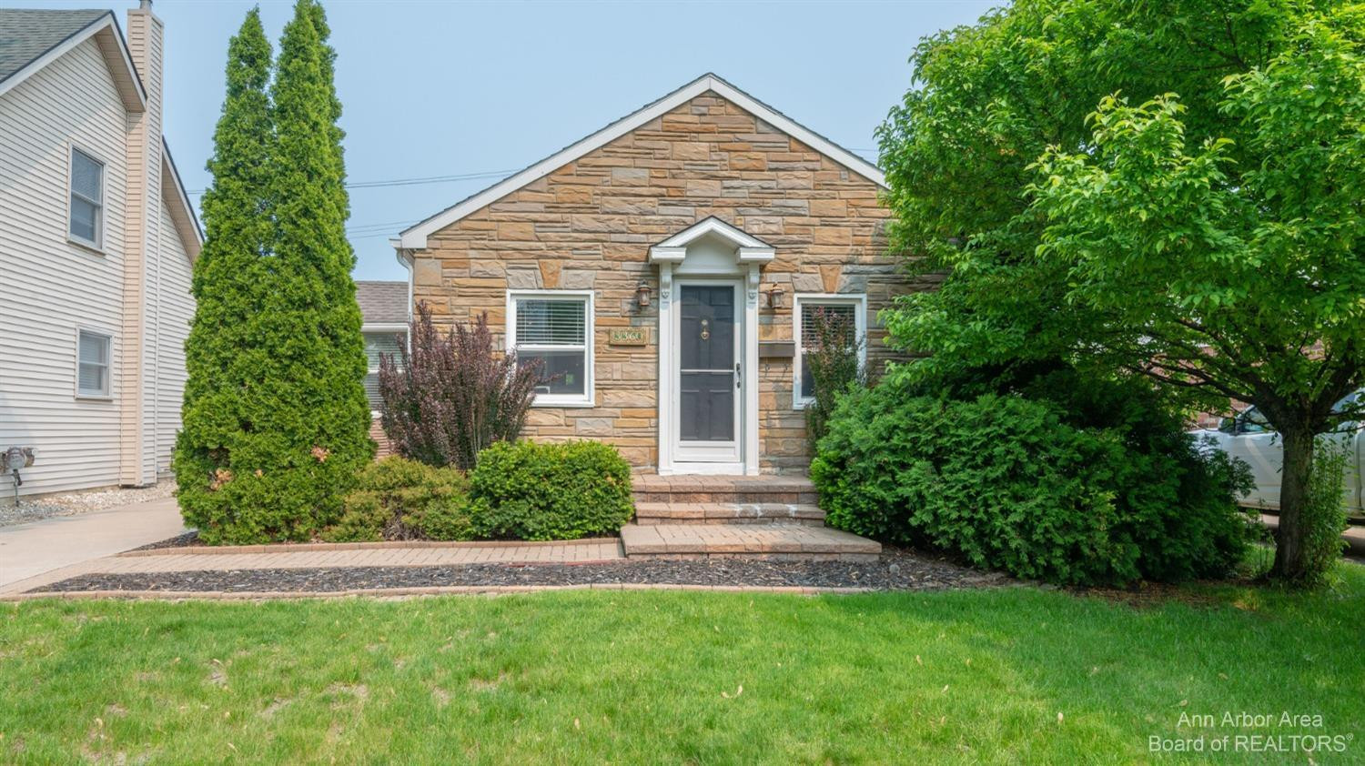 3360 Harvard Road Royal Oak, MI 48073 - Photo 2 of 40 Photo 2