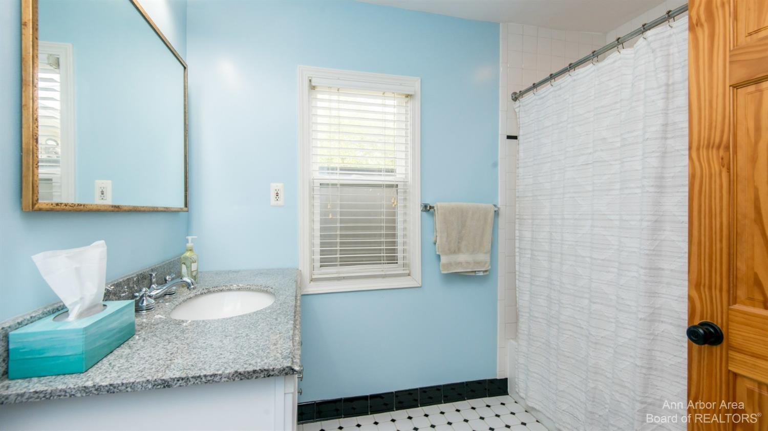 3360 Harvard Road Royal Oak, MI 48073 - Photo 24 of 40 Photo 24