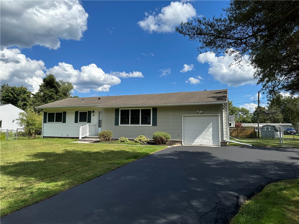 40 Guildhall Road Henrietta, NY 14623 - Photo 1 of 30 Gallery Image 1