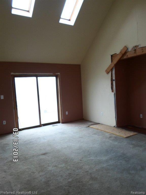 49651 Wear Road Belleville, MI 48111 - Photo 14 of 21 liv room.jpg