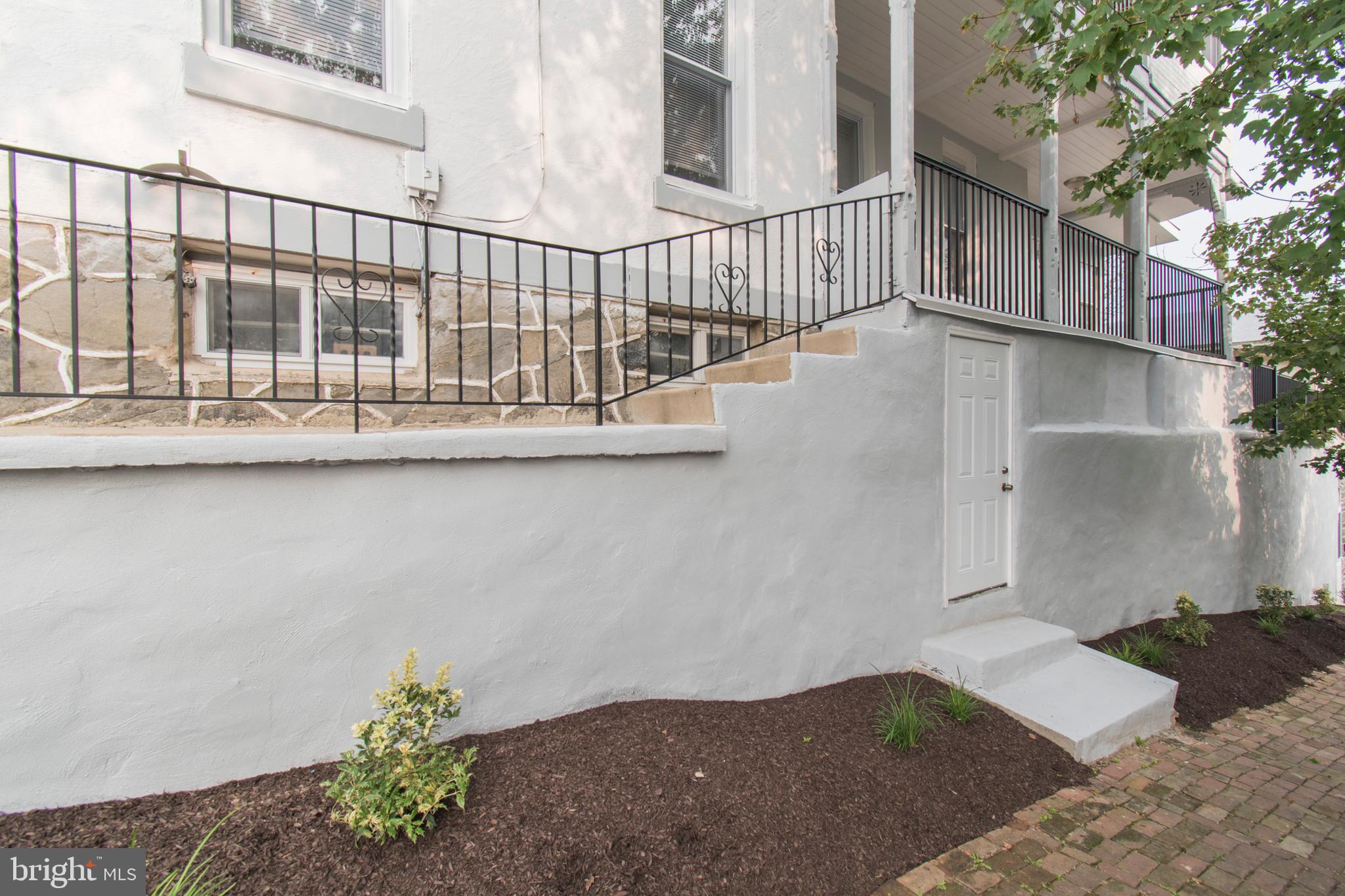 220 Ripka Street Philadelphia, PA 19127 - Photo 7 of 34