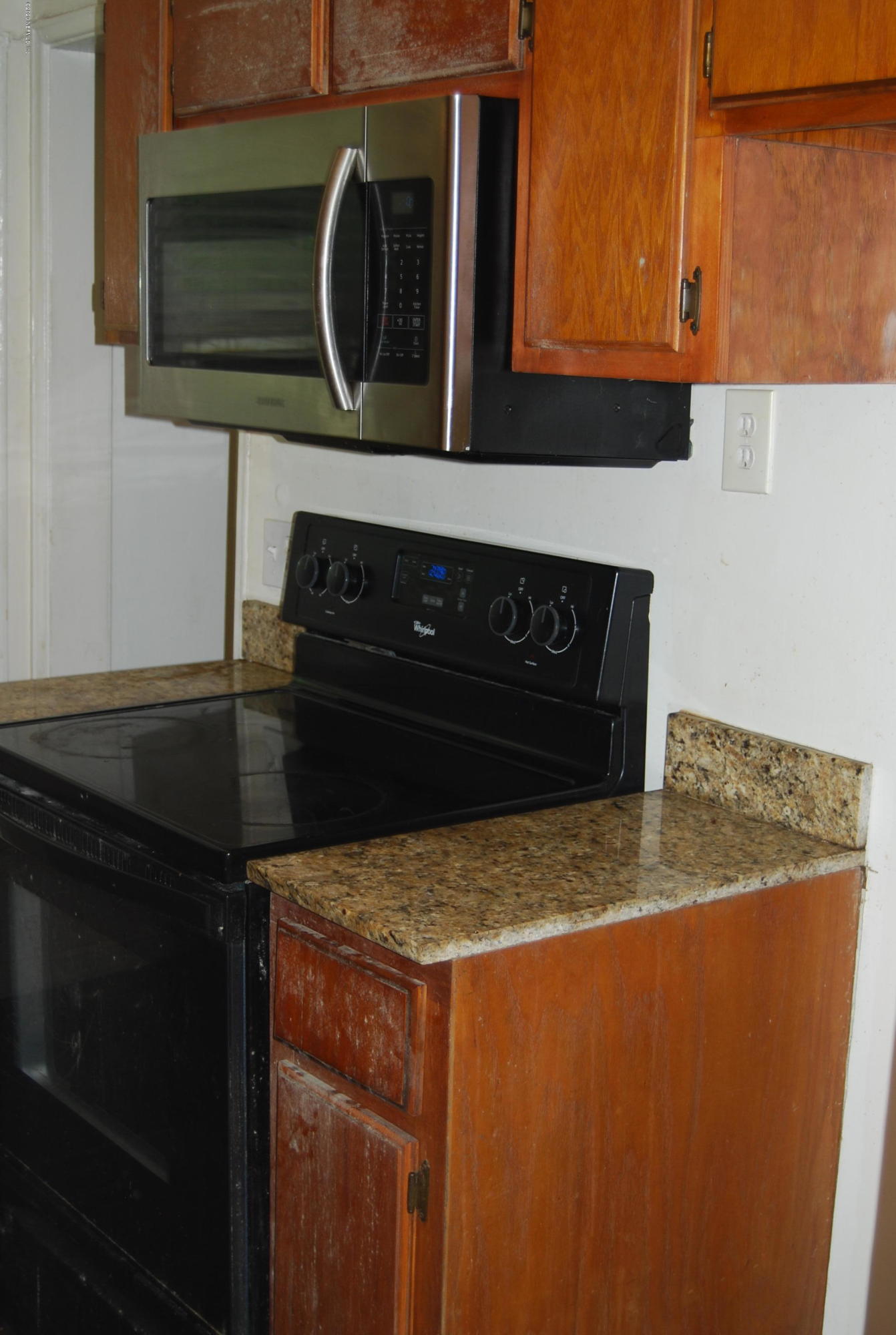 4533 Sunderland Road Jacksonville, FL 32210 - Photo 6 of 16 Kitchen