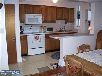 204 Marne Road Brooklawn, NJ 08030 - Photo 6 of 12 Kitchen