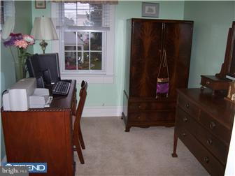 204 Marne Road Brooklawn, NJ 08030 - Photo 10 of 12 Bedroom 3