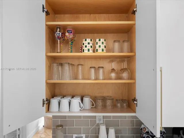 $8,000 | 1407 Coolidge Street, Hollywood, FL 33020