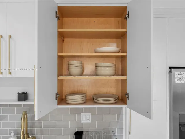 $8,000 | 1407 Coolidge Street, Hollywood, FL 33020