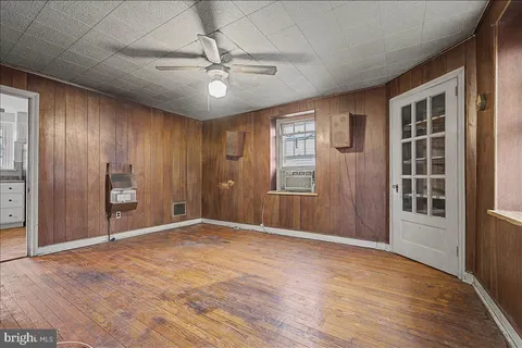 $279,900 | 321 Virginia Avenue, Wilmington, DE 19805