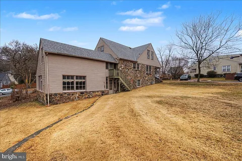 $279,900 | 321 Virginia Avenue, Wilmington, DE 19805