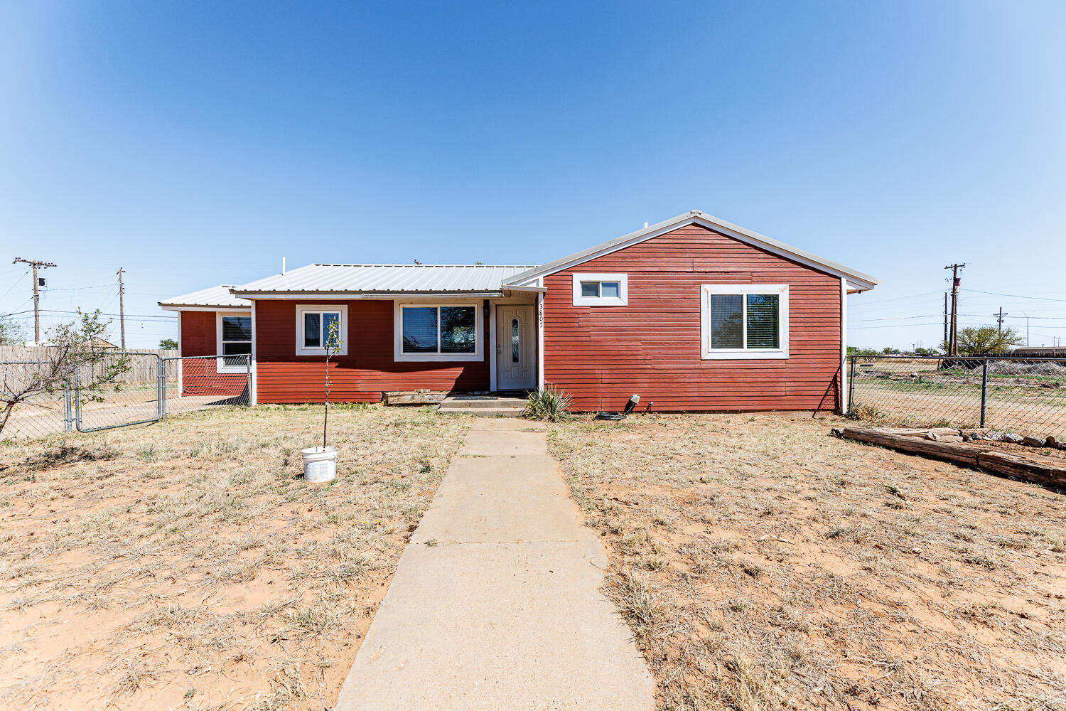 3807 East 3rd Street Lubbock, TX 79403 - Photo 1 of 35