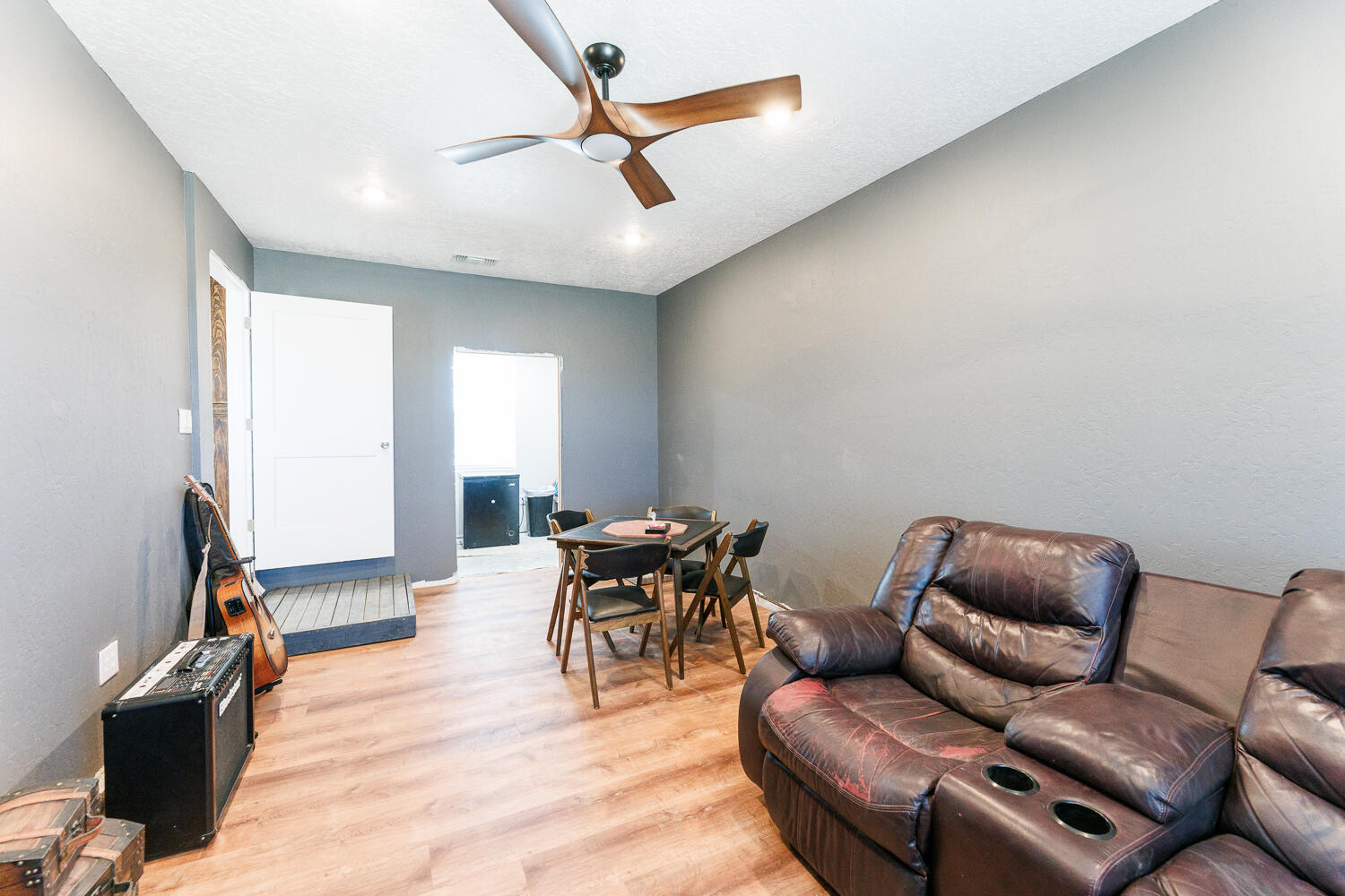 3807 East 3rd Street Lubbock, TX 79403 - Photo 29 of 35 a living room with furniture