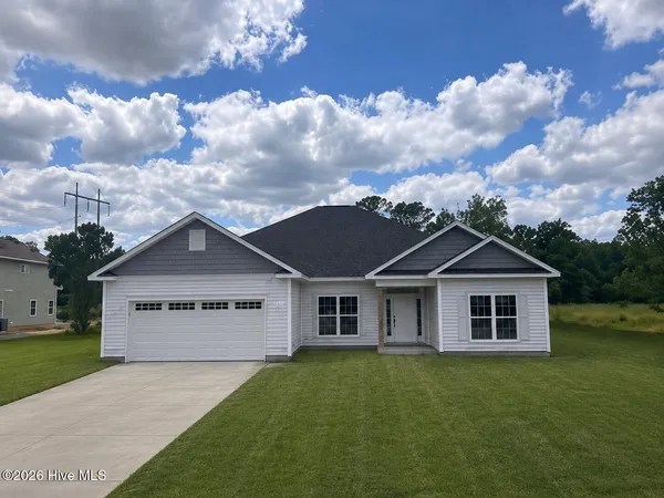 $369,850 | 276 Eastwood Drive, Wallace, NC 28466