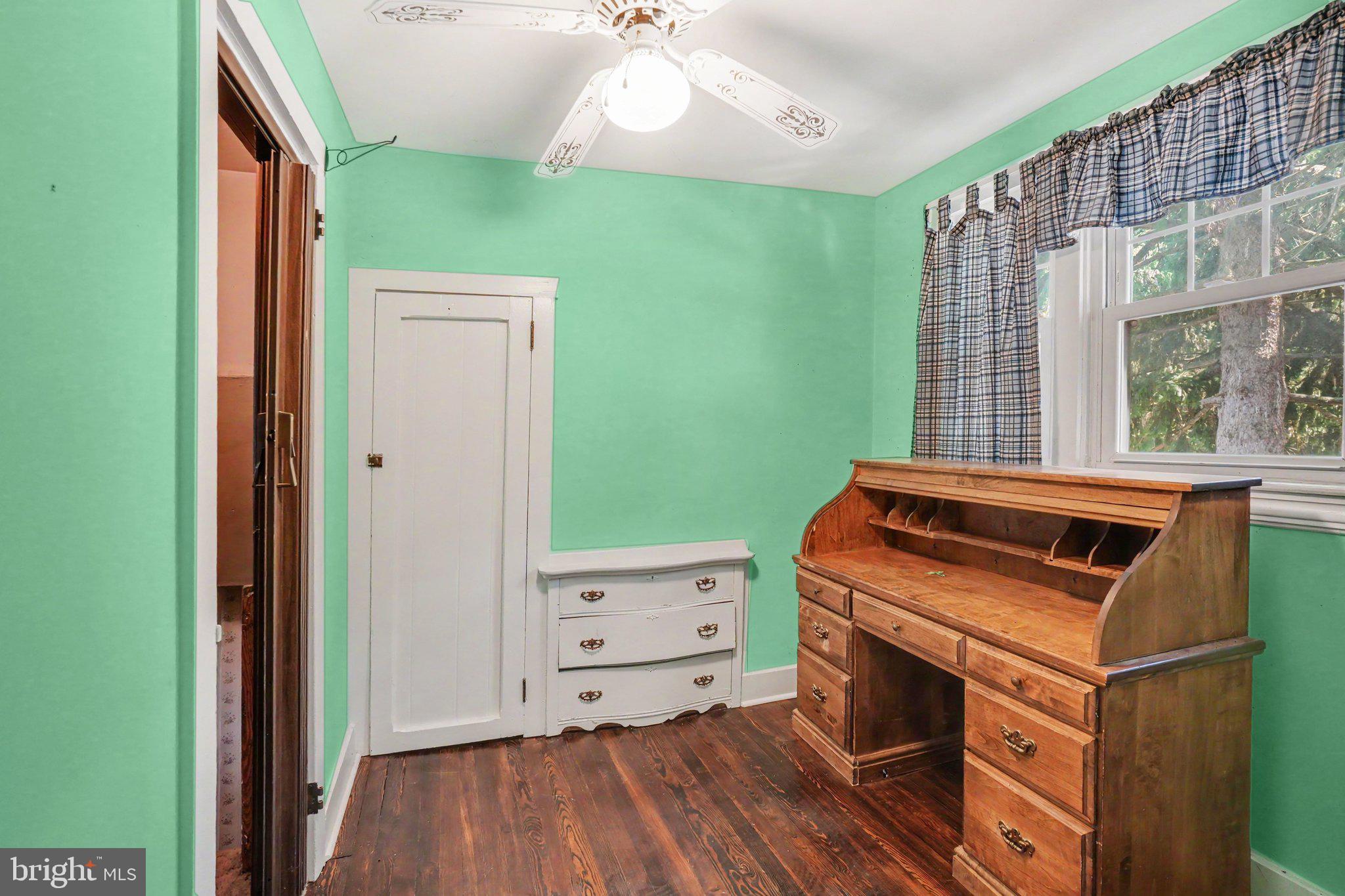 225 Garfield Road Bernville, PA 19506 - Photo 15 of 37 Bedroom 4 - Ceiling Fan and Closet