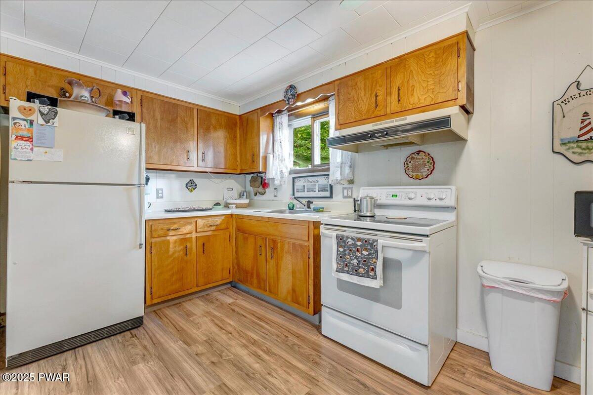 144 Bear Rock Road Lake Ariel, PA 18436 - Photo 17 of 63 Kitchen