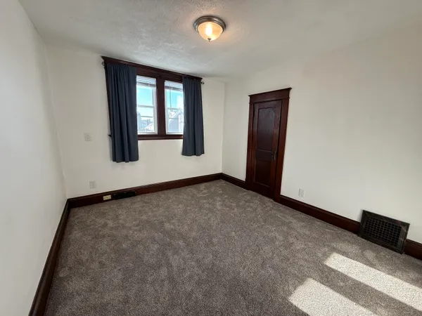 $224,900 | 1812 South 10th Street, Sheboygan, WI 53081