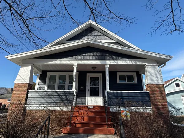 $224,900 | 1812 South 10th Street, Sheboygan, WI 53081