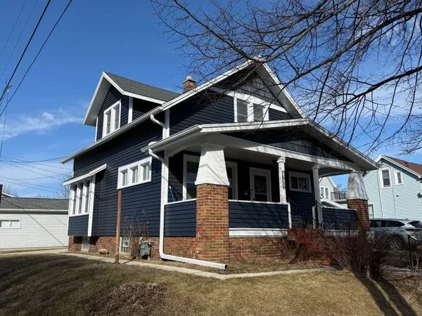 $224,900 | 1812 South 10th Street, Sheboygan, WI 53081