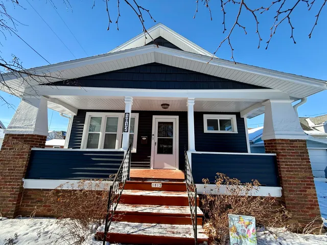 $244,900 | 1812 South 10th Street, Sheboygan, WI 53081