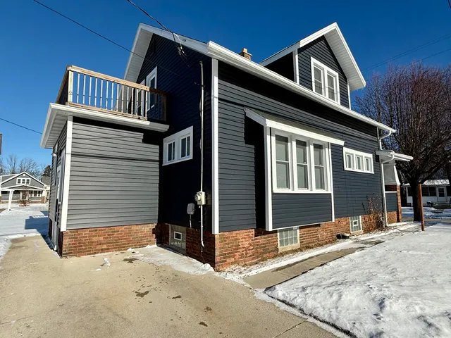 $244,900 | 1812 South 10th Street, Sheboygan, WI 53081