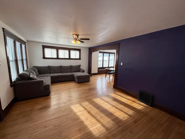 $224,900 | 1812 South 10th Street, Sheboygan, WI 53081