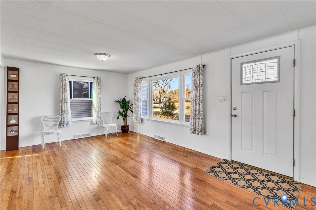 1302 South Glebe Road Montross, VA 22520 - Photo 2 of 54