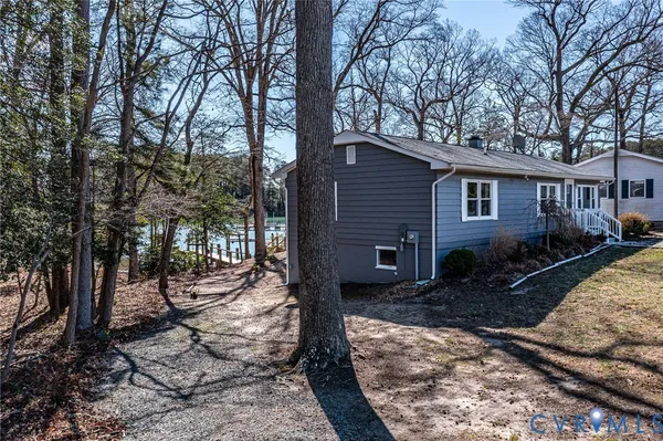 $362,000 | 1302 South Glebe Road, Montross, VA 22520