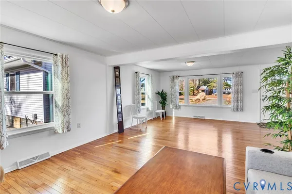 $362,000 | 1302 South Glebe Road, Montross, VA 22520