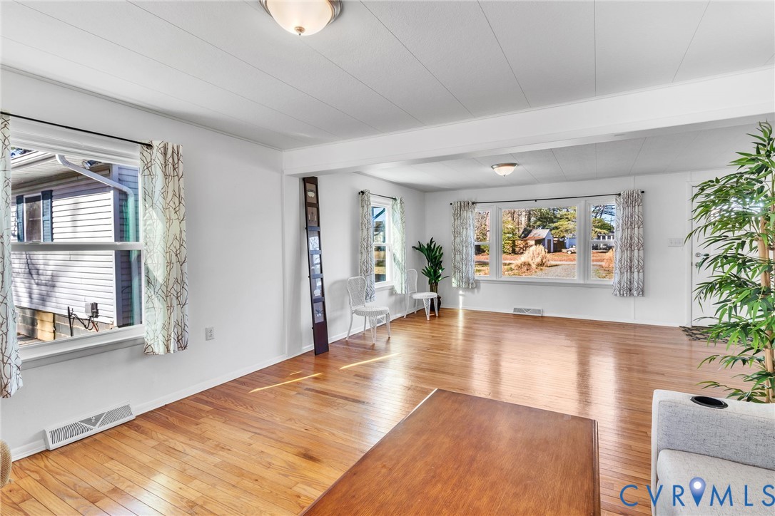 1302 South Glebe Road Montross, VA 22520 - Photo 8 of 54