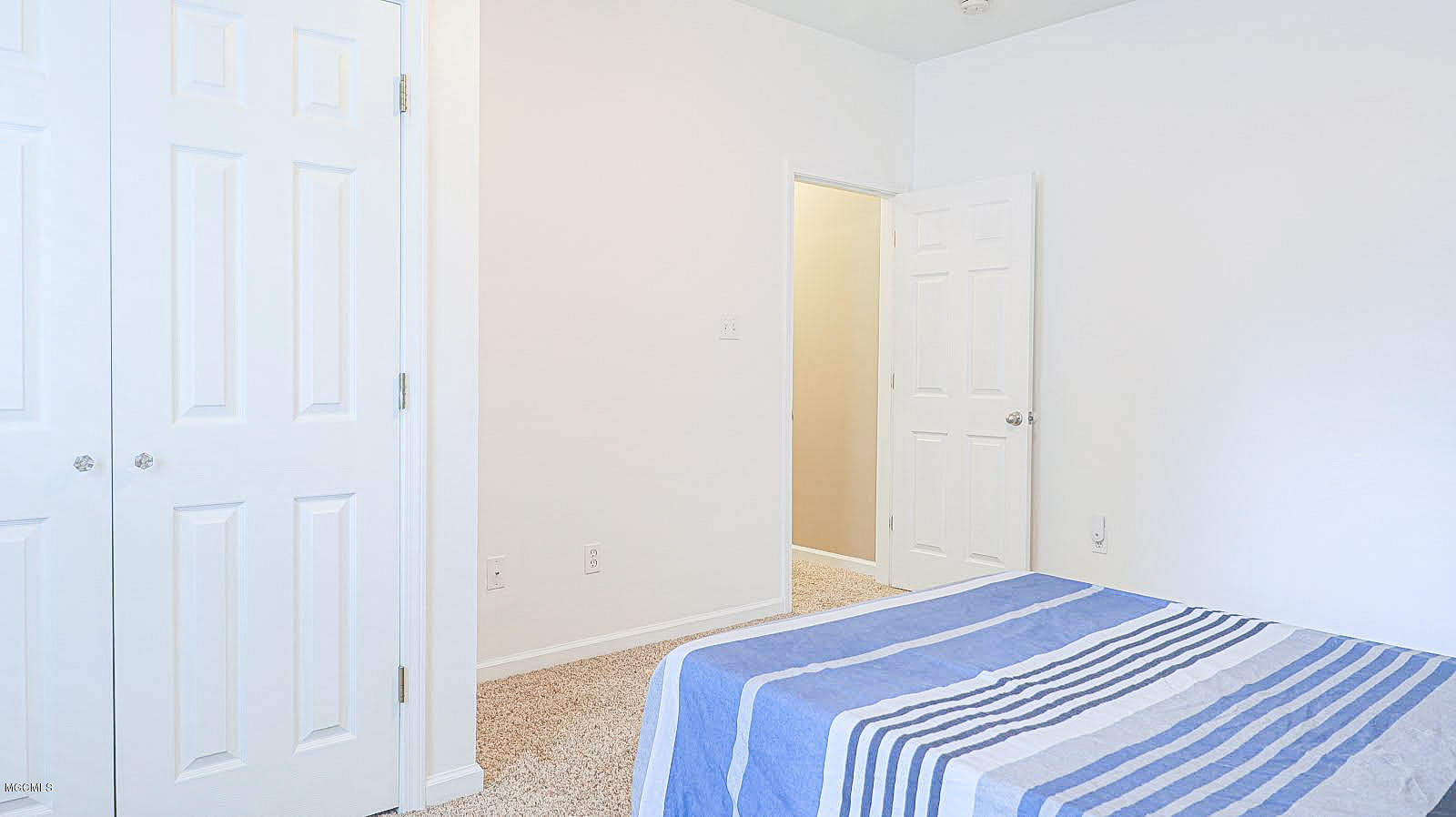 8904 Spring Avenue Ocean Springs, MS 39564 - Photo 22 of 28 image4