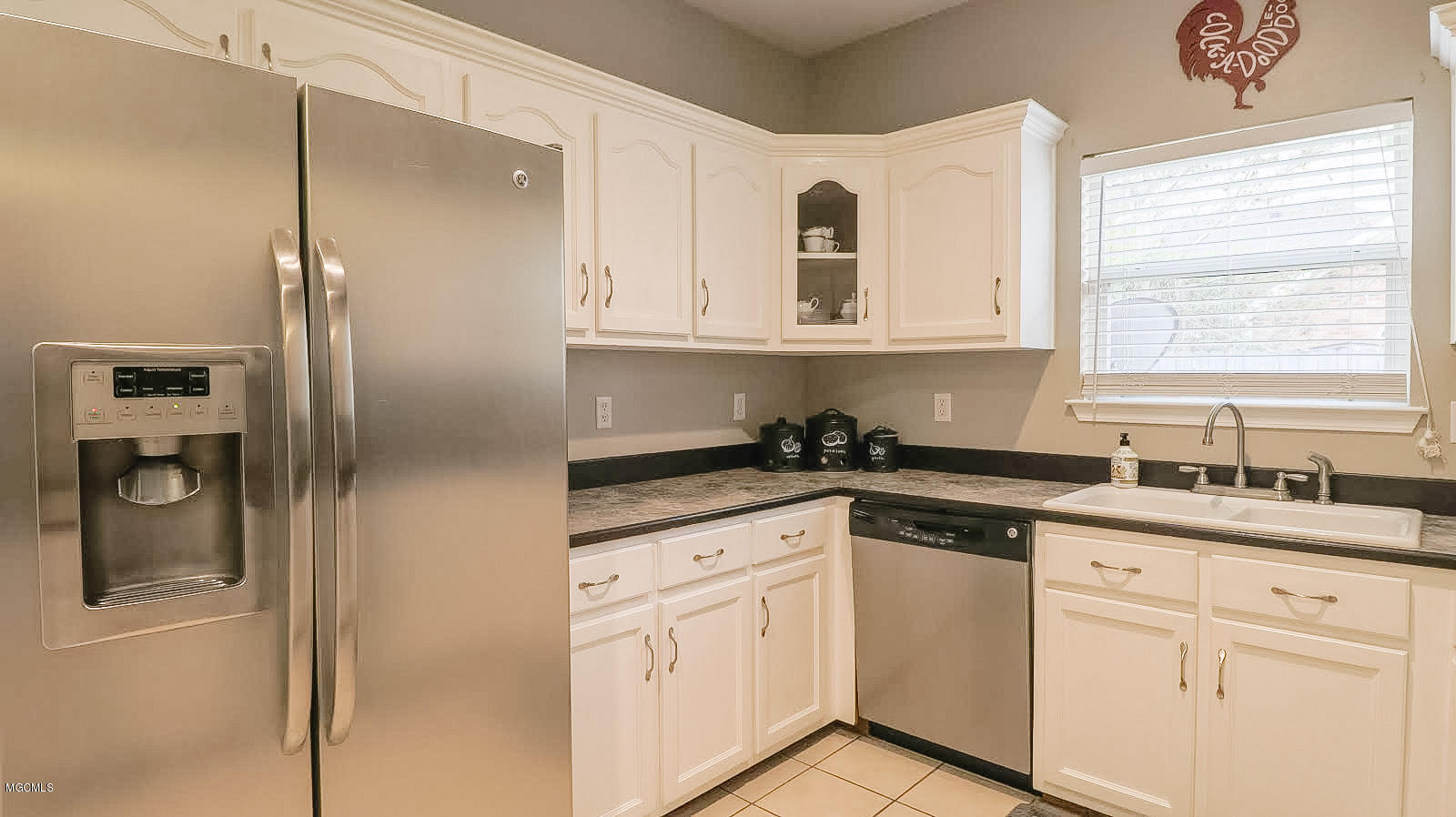 8904 Spring Avenue Ocean Springs, MS 39564 - Photo 10 of 28 IMG_8597