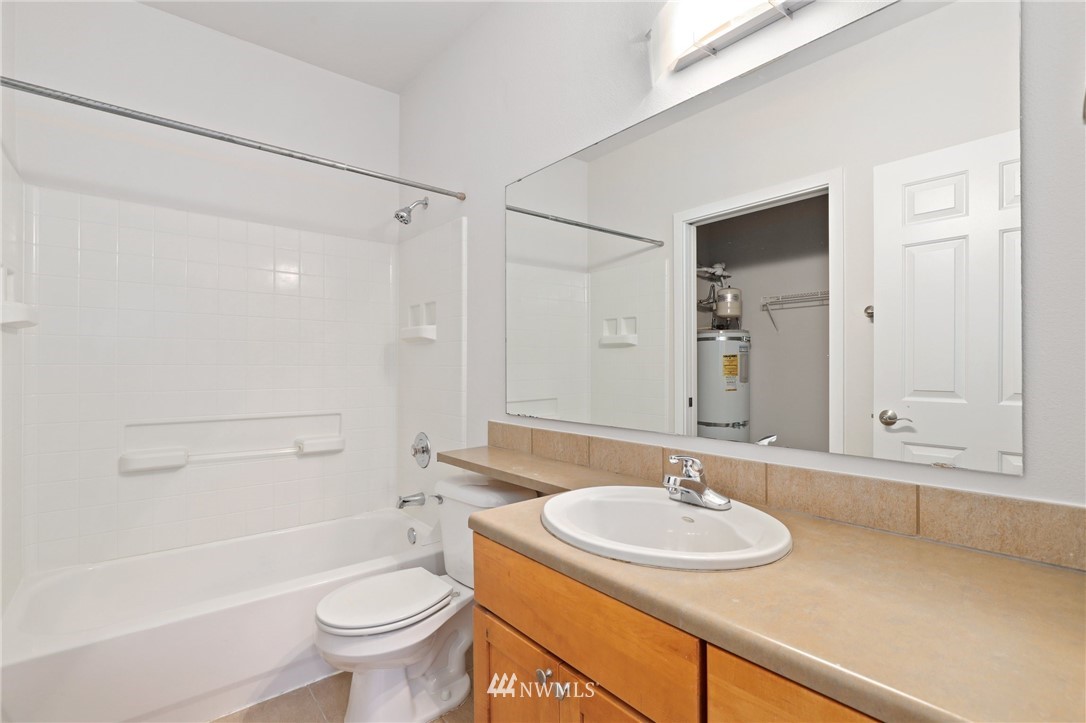 18930 Bothell Everett Highway, Unit V102 Bothell, WA 98012 - Photo 15 of 28
