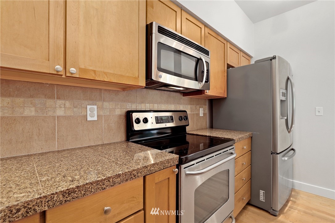 18930 Bothell Everett Highway, Unit V102 Bothell, WA 98012 - Photo 6 of 28
