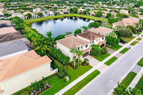 $914,500 | 8101 Ironstone Drive, Delray Beach, FL 33446