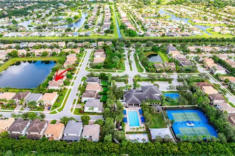 $914,500 | 8101 Ironstone Drive, Delray Beach, FL 33446