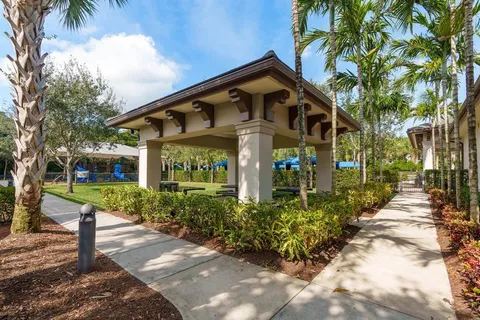 $914,500 | 8101 Ironstone Drive, Delray Beach, FL 33446
