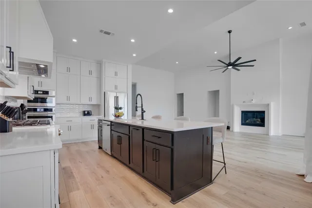 $999,999 | 316 Valletta Way, Georgetown, TX 78628