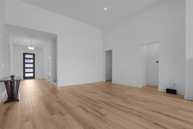 $999,999 | 316 Valletta Way, Georgetown, TX 78628