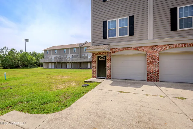 $2,500 | 611 Peach Street, Unit 611, D'Iberville, MS 39540