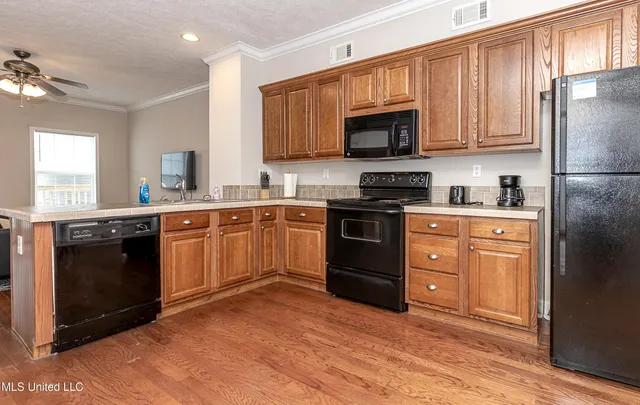 $2,500 | 611 Peach Street, Unit 611, D'Iberville, MS 39540