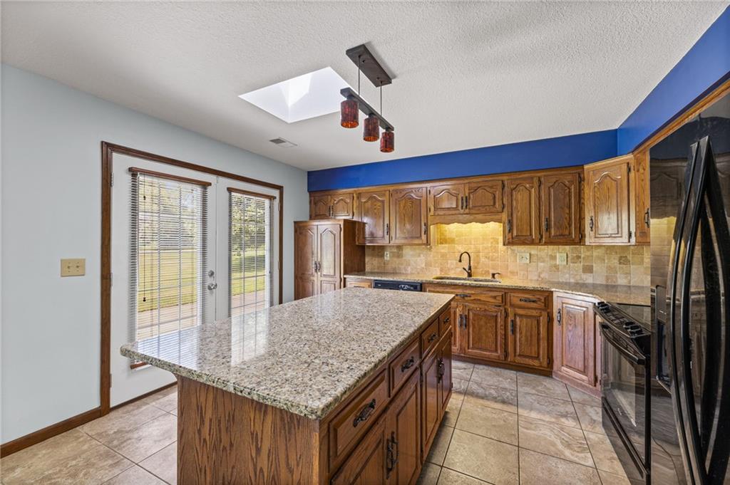 33155 Block Road Paola, KS 66071 - Photo 13 of 51