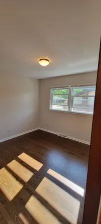 $3,250 | 608 Trent Lane, Schaumburg, IL 60193
