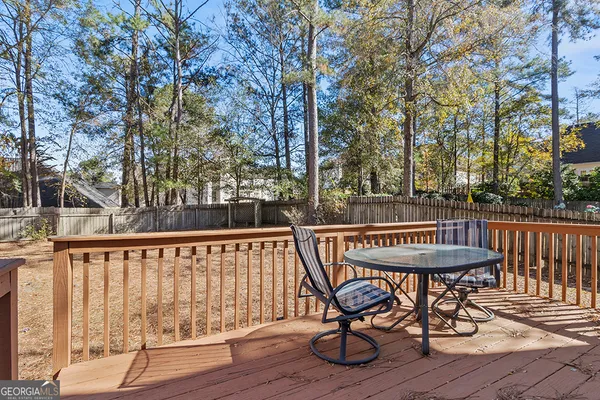 $2,400 | 643 Millrun Court, Macon, GA 31210