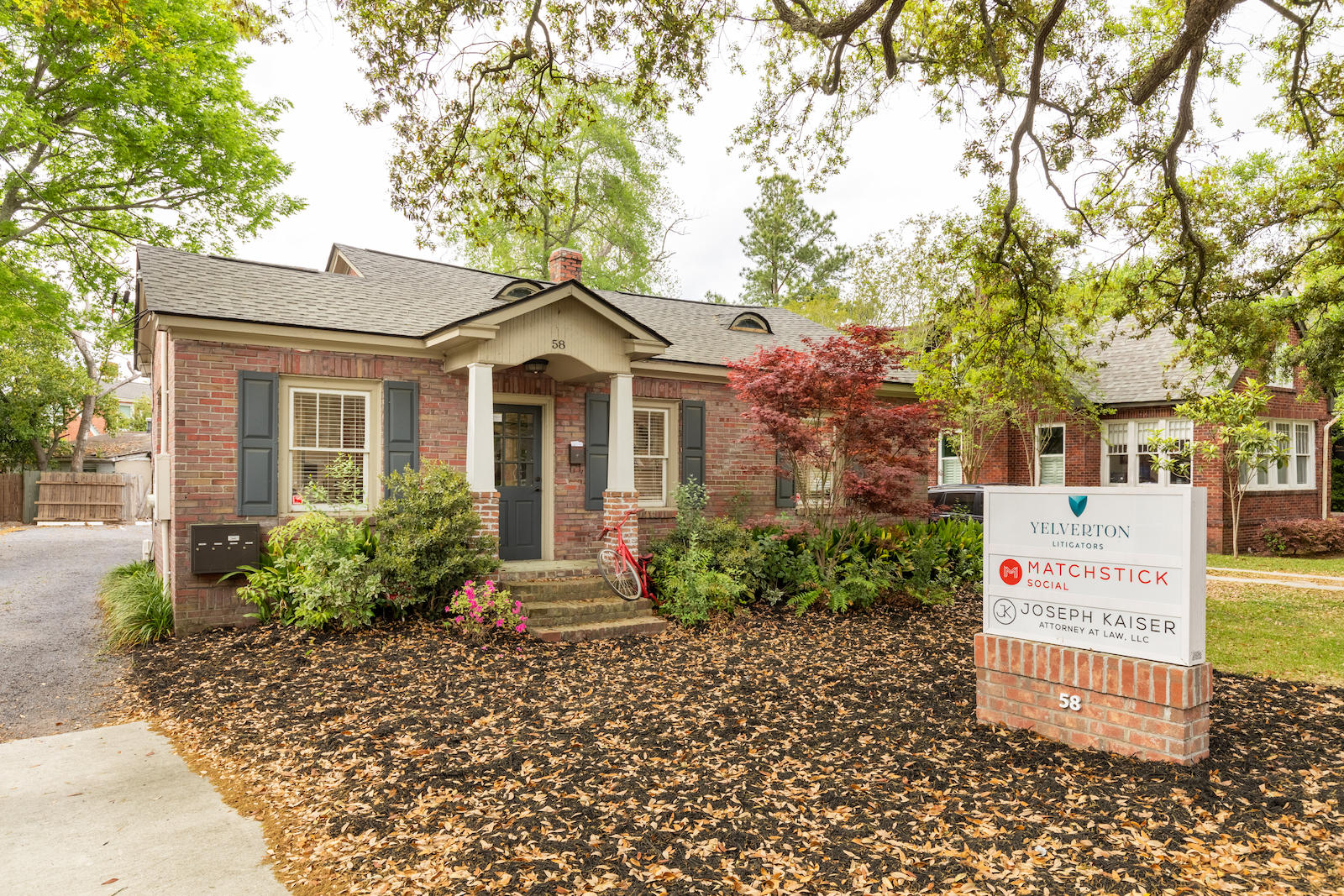 58 Folly Rd Boulevard Charleston, SC 29407 - Photo 1 of 38 58 Folly Road Boulevard001
