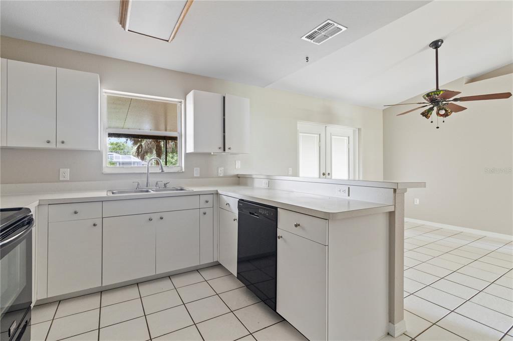 3351 Tucson Road North Port, FL 34286 - Photo 10 of 36